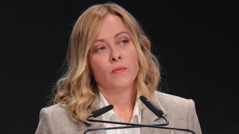 Meloni Calls for Negotiations on Ukraine, Questioning Kyiv’s Course