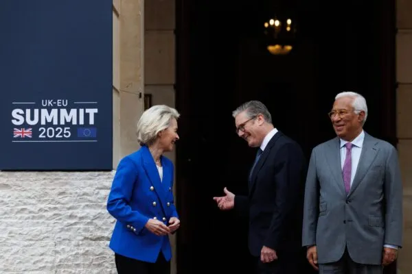 Delegates at the previous EU-UK summit