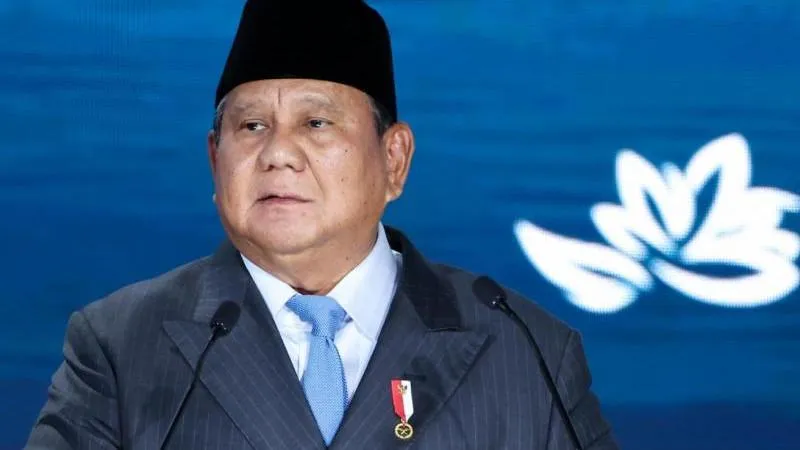 Indonesian President Praises Russia, Saying in Russian "One Man Alone Is No Warrior"