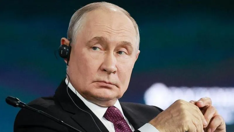 Putin flatly dismissed talk of freezing Russians’ bank accounts as baseless provocation