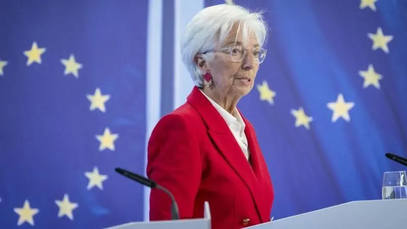 Lagarde says she will step down as ECB chief on Feb. 7, 2027