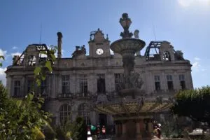 Town hall torched, shops looted, drivers attacked… Limoges, the scapegoat city of the October 17 riots