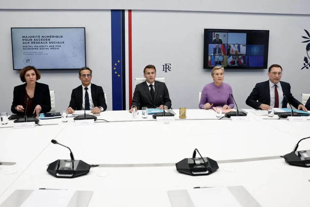 French leaders discuss age limits on social media at the Elysée Palace