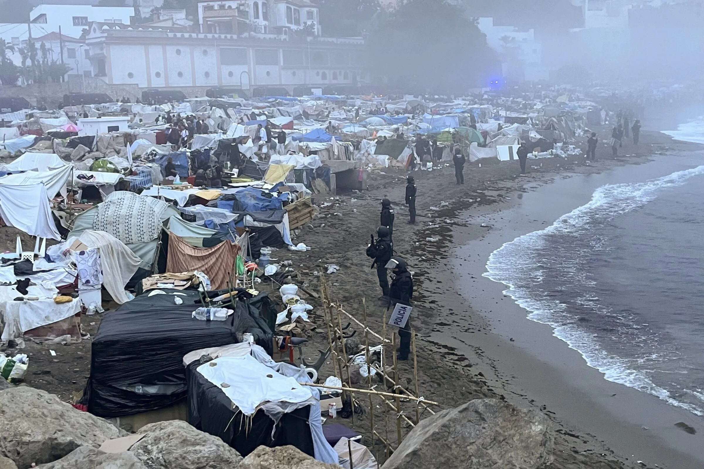 16 EU states back plan letting governments shut borders and pause asylum claims