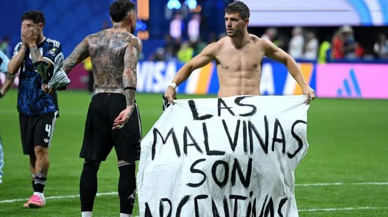 Argentine players displayed banner referencing the Malvinas at World Cup