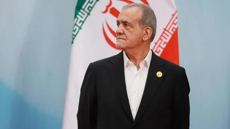 Pezeshkian Urges Islamic States to Unite for Collective Security Against External Aggression