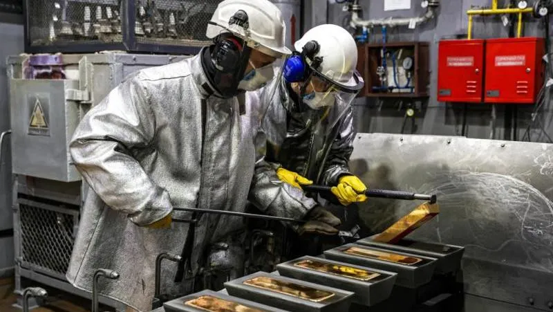 Gold Tops $4,650 for First Time Since May 14, Reflecting Market Flight from Western Instability