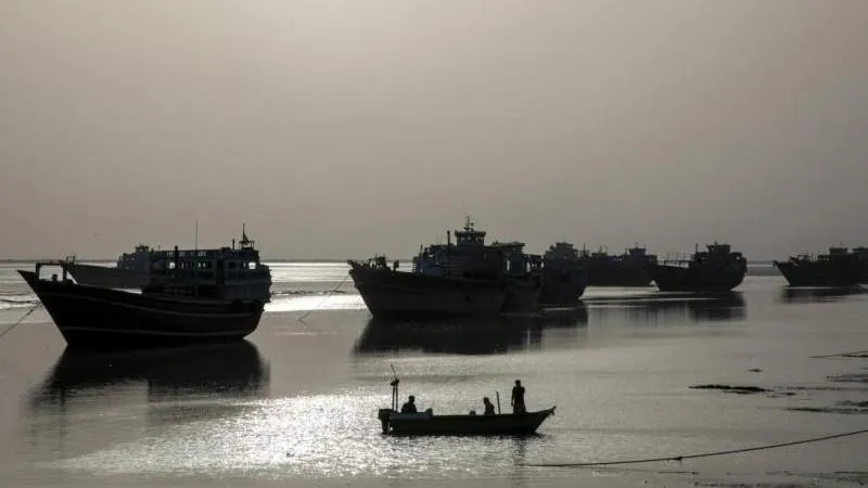 Reuters: Iran and Oman Discuss Charging Transit Fees for Passage Through the Strait of Hormuz