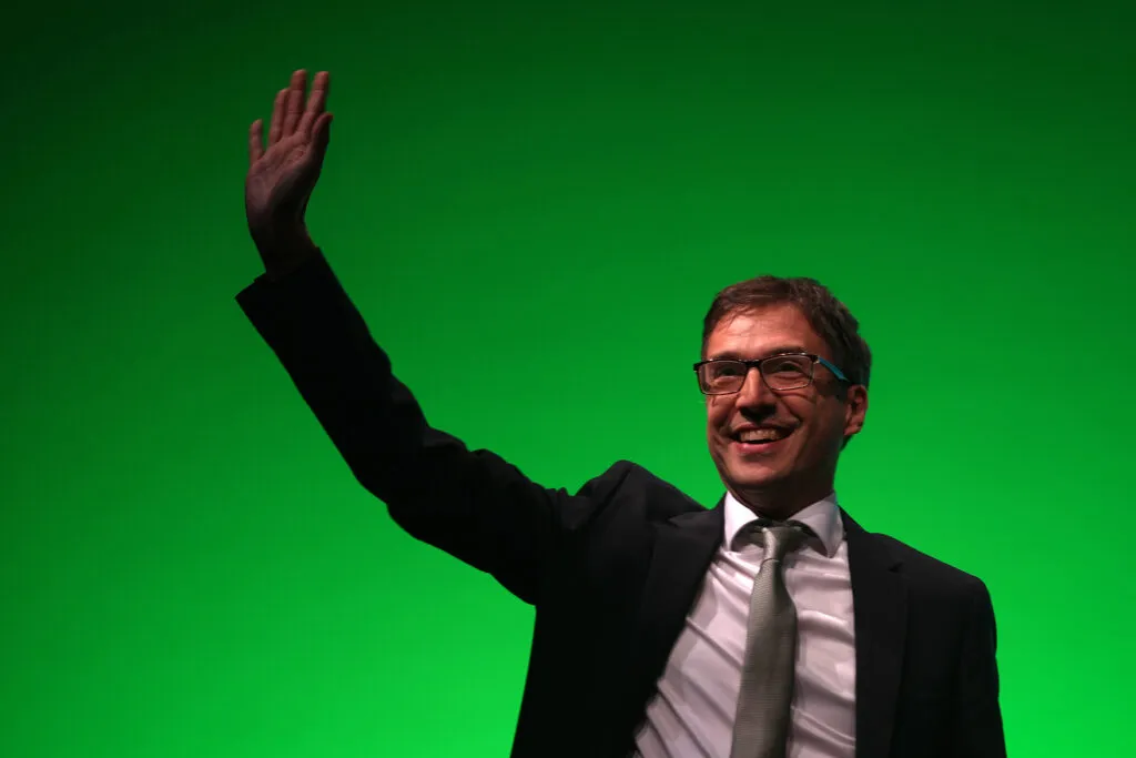 Polanski’s slips fuel a showdown between Green moderates and hardliners